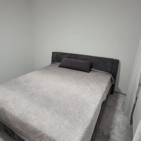 Mama Apartamento *